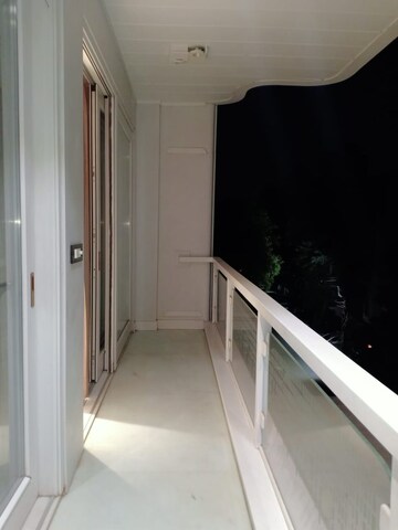 Balcony in 3 BHK Apartment at Sarvapriya Vihar – for Rent