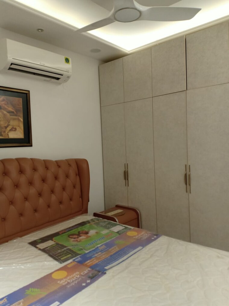Bedroom, sarvapriya vihar 3 Bedroom 1800 Sq.Ft. Apartment In Sarvapriya Vihar Delhi 9645919