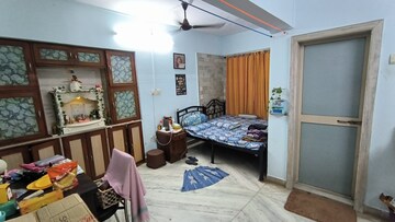 Room in  Pg at Prabhadevi – for Rent