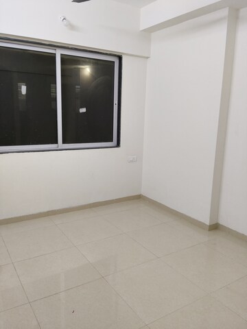 Room in 1 BHK Apartment at Alliance Fortuna Blue, Lower Parel – for Rent