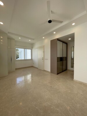 Room in 4 BHK Villa at Sterling Villa Grande, Whitefield – for Rent