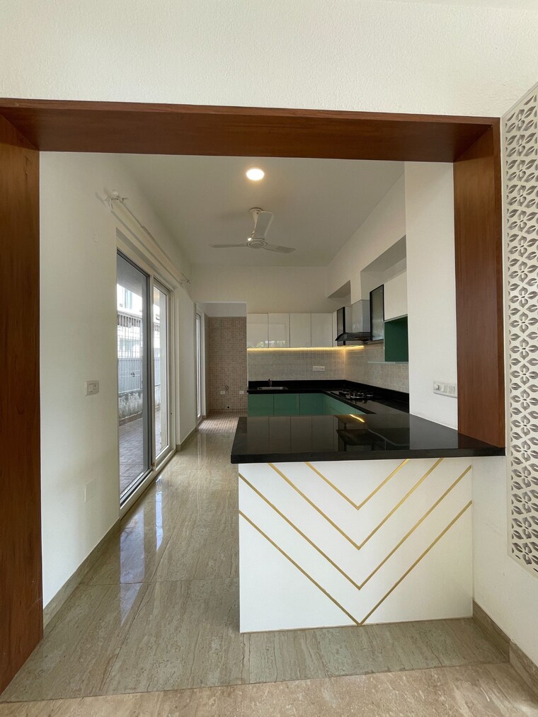 Kitchen, sterling-villa-grande 4 Bedroom 3800 Sq.Ft. Villa In Whitefield Bangalore 9645866