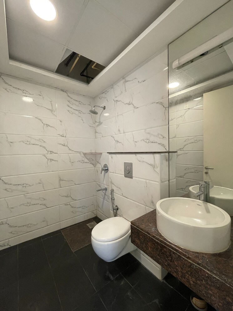 Bathroom, sterling-villa-grande 4 Bedroom 3800 Sq.Ft. Villa In Whitefield Bangalore 9645866