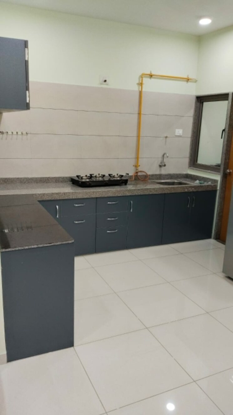 Kitchen, aaryan-aaviskaar 3 Bedroom 1500 Sq.Ft. Apartment In Shela Ahmedabad 9645995