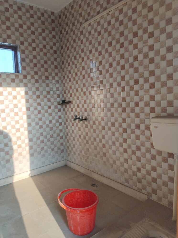 Bathroom, dev-homes-5 1 RK 500 Sq.Ft. Builder Floor In Sector 37 Faridabad 9646021