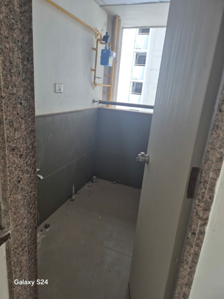 Bathroom, vivaan-ixora 3 Bedroom 1836 Sq.Ft. Apartment In Zundal Ahmedabad 9646020