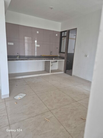 Room in 3 BHK Apartment at Vivaan Ixora, Zundal – for Rent