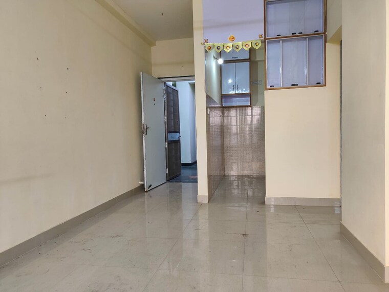 Room, sector 14 dwarka 1 Bedroom 580 Sq.Ft. Apartment In Sector 14 Dwarka Delhi 9642083