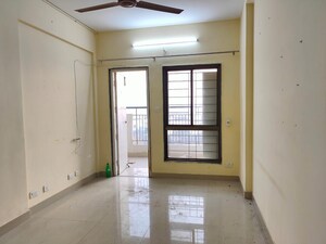 1 BHK Apartment For Rent in Sector 14 Dwarka