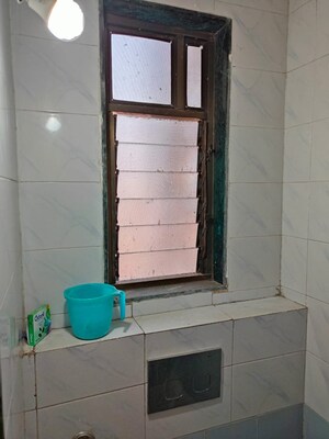 Bathroom in 1 BHK Apartment at Sector 14 Dwarka – for Rent