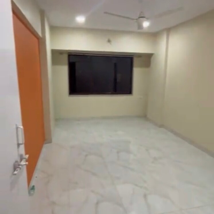 Room, hill-park-tower 2.5 Bedroom 750 Sq.Ft. Apartment In Jogeshwari West Mumbai 9646059