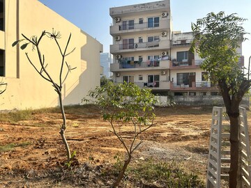  Plot For Sale in Sector 57