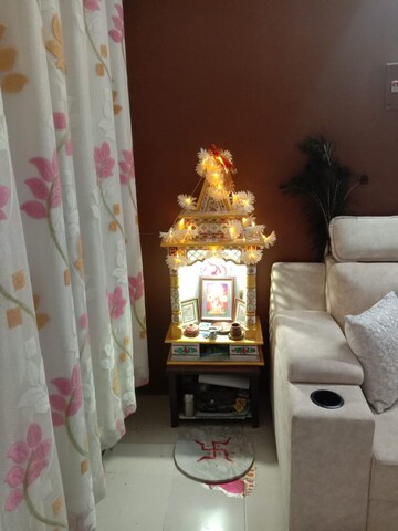 Living Room in 1 BHK Apartment at Gomti Nagar – for Rent