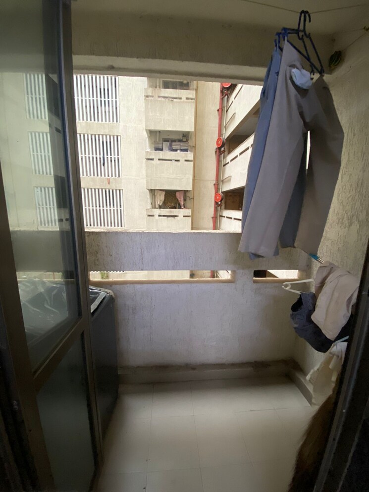 Balcony, dn nagar 2 Bedroom 640 Sq.Ft. Apartment In Dn Nagar Mumbai 9646067