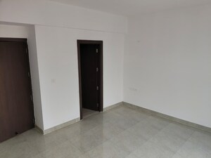 Room in 4 BHK Apartment at Malviya Nagar – for Sale