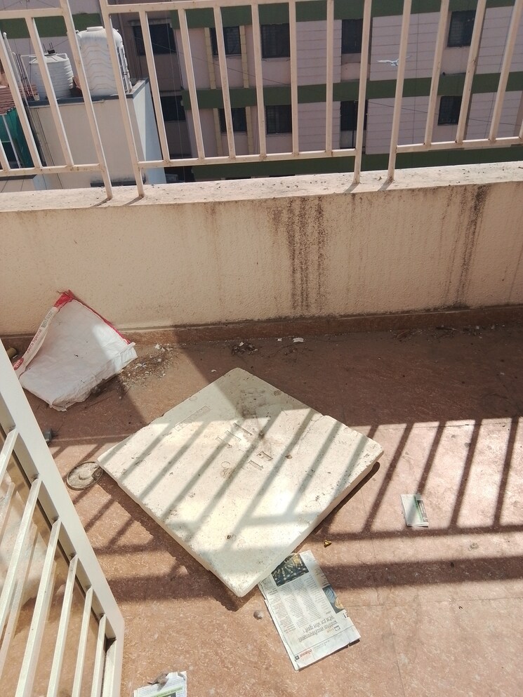 Balcony, k-p-laxman-plaza 2 Bedroom 511 Sq.Ft. Apartment In Akurdi Pune 9646062