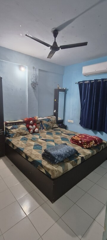 Bedroom in 2 BHK Apartment at Sabarmati – for Rent