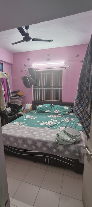 Bedroom in 2 BHK Apartment at Sabarmati – for Rent