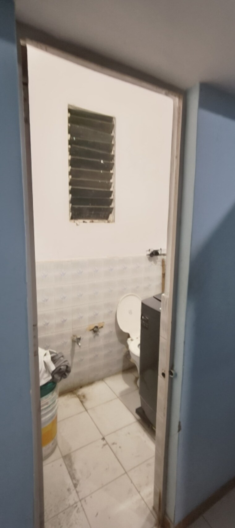 Bathroom, sabarmati 2 Bedroom 1350 Sq.Ft. Apartment In Sabarmati Ahmedabad 9646109