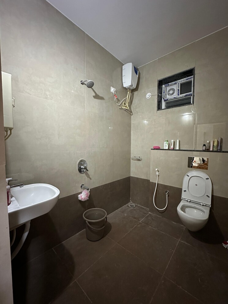 Bathroom, kondapur 3 Bedroom 1950 Sq.Ft. Builder Floor In Kondapur Hyderabad 9646111