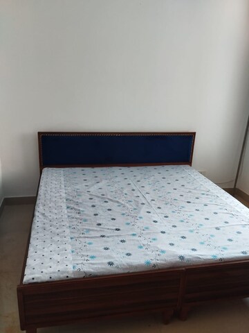 2 BHK Apartment For Rent in Penta Homes, Vip Road