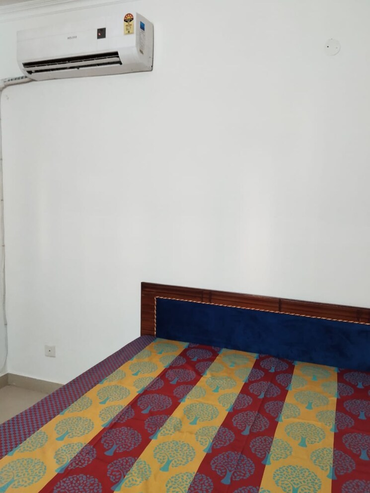 Bedroom, penta-homes 2 Bedroom 1300 Sq.Ft. Apartment In Vip Road Zirakpur 9646121