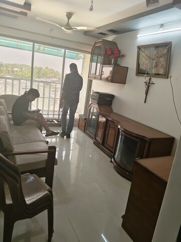 Team Area in 2 BHK Apartment at Emmanuel Tower, Vasai West – for Rent