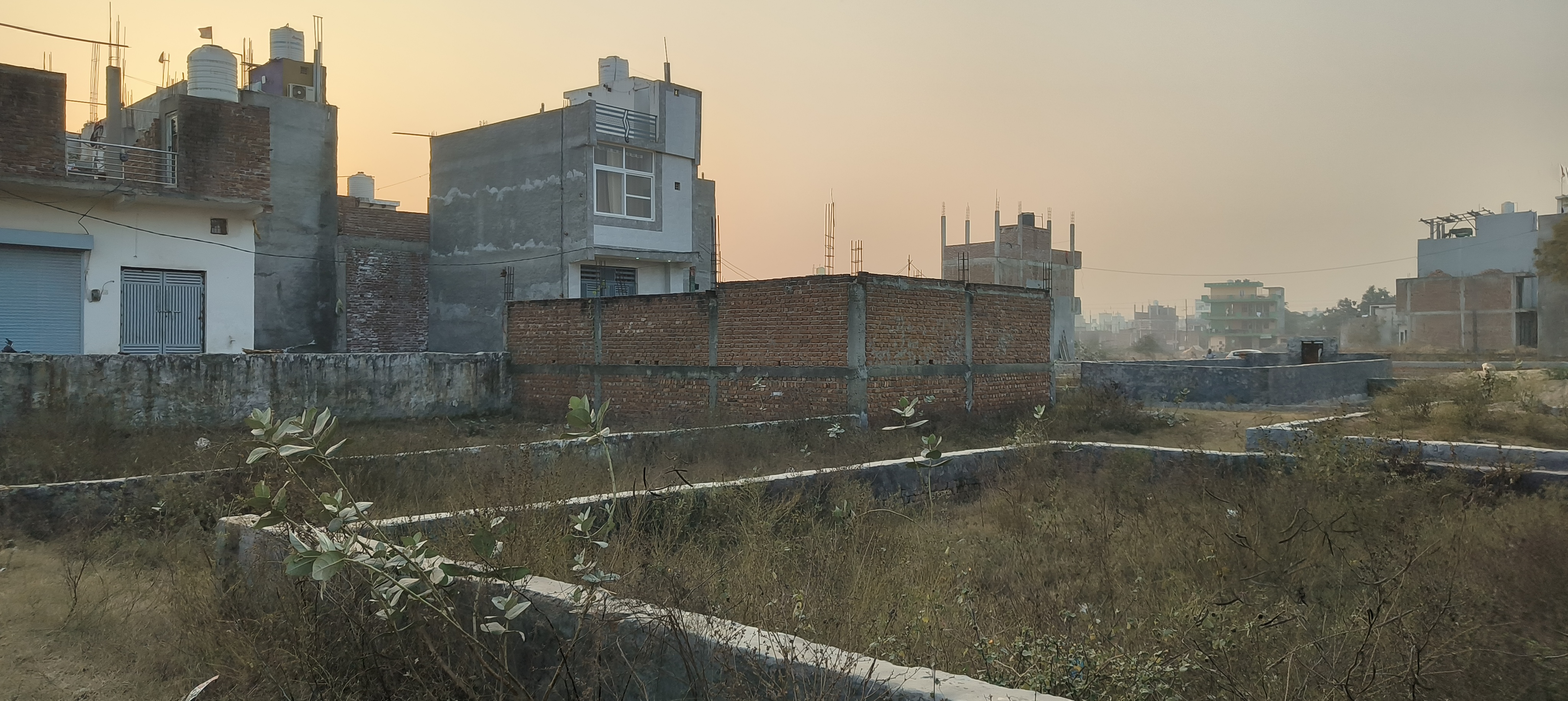 Plot For Sale in Roza Jalalpur