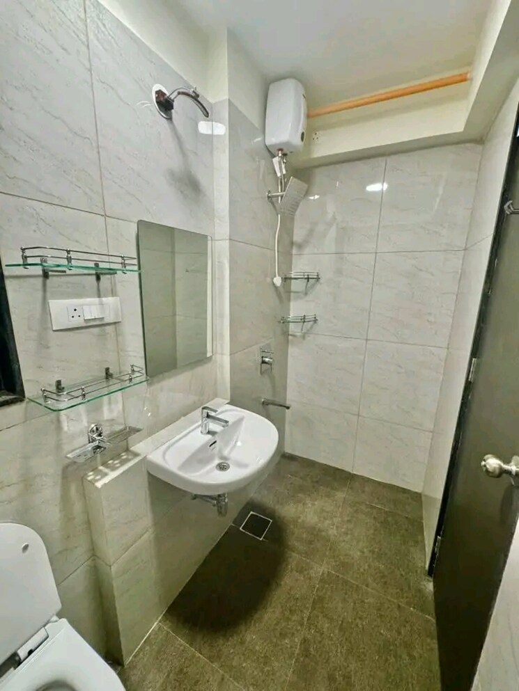 Master Bedroom, chandak-34-park-estate 3 Bedroom 820 Sq.Ft. Apartment In Goregaon West Mumbai 9646130