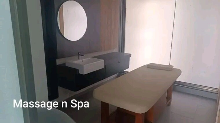 Bathroom, chandak-34-park-estate 3 Bedroom 820 Sq.Ft. Apartment In Goregaon West Mumbai 9646130