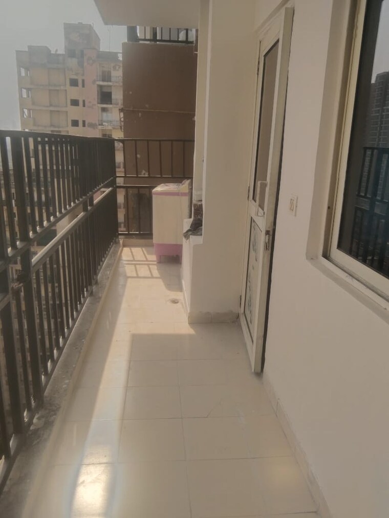 Balcony, gardenia-gateway 3 Bedroom 1700 Sq.Ft. Apartment In Sector 75 Noida 9646134