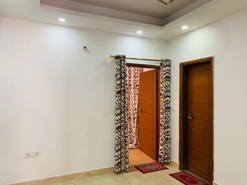 1 BHK Builder Floor For Rent in Saket