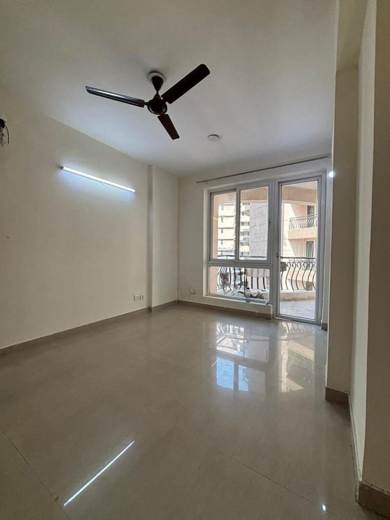 Room, sikka-karmic-greens 2 Bedroom 1000 Sq.Ft. Apartment In Sector 78 Noida 9646161