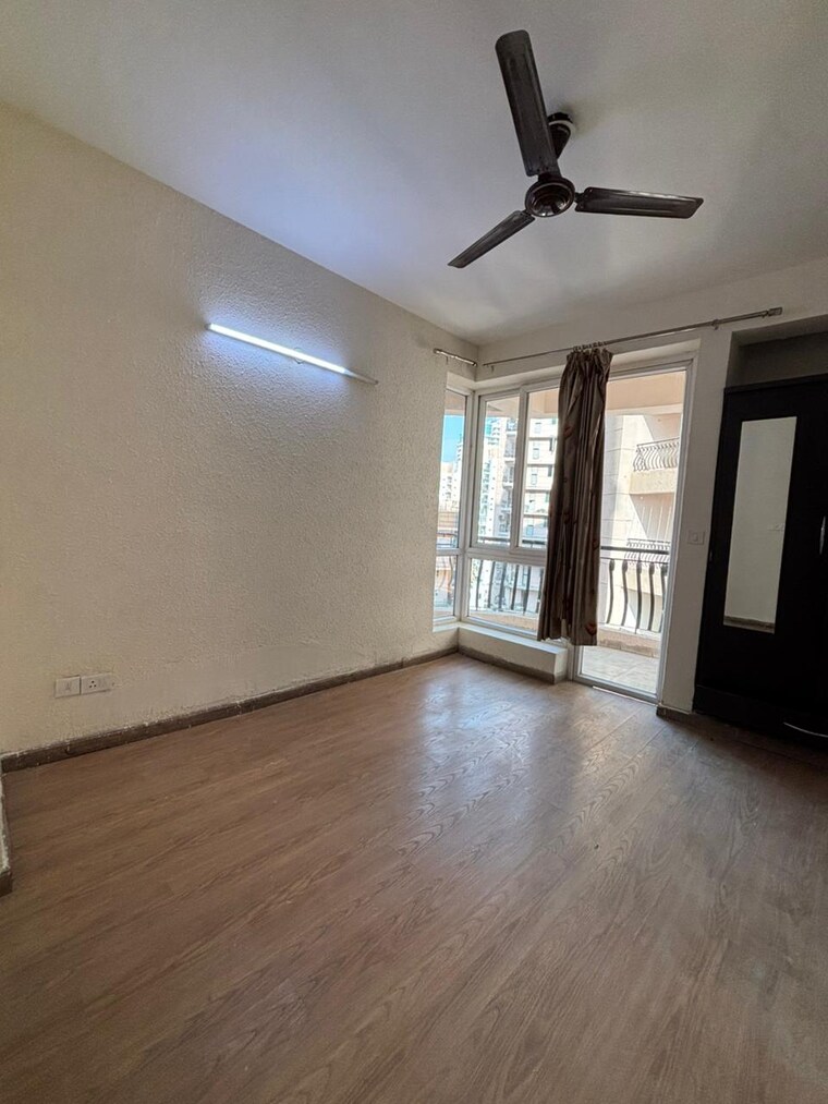 Room, sikka-karmic-greens 2 Bedroom 1000 Sq.Ft. Apartment In Sector 78 Noida 9646161