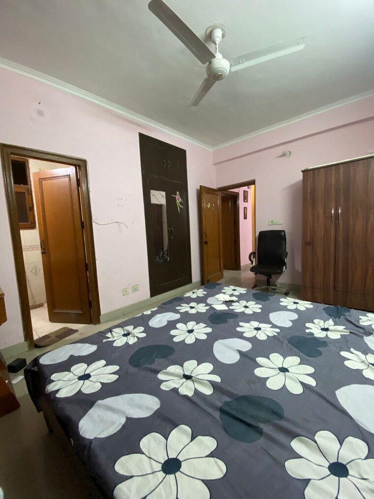 Bedroom, penta-homes 2 Bedroom 1350 Sq.Ft. Apartment In Vip Road Zirakpur 9646173
