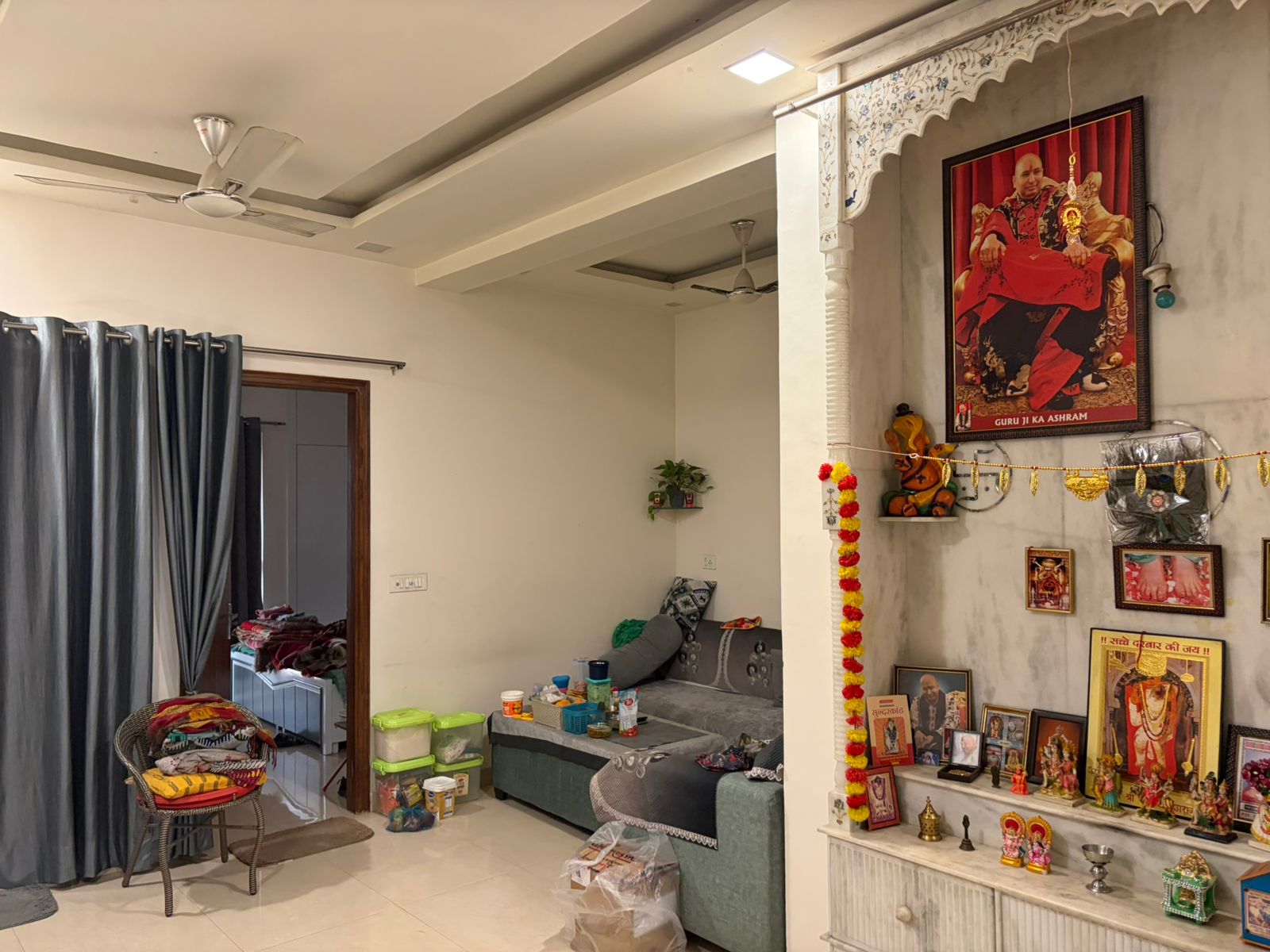 3 BHK 1300 Sq.Ft. Builder Floor in Amolik Residency