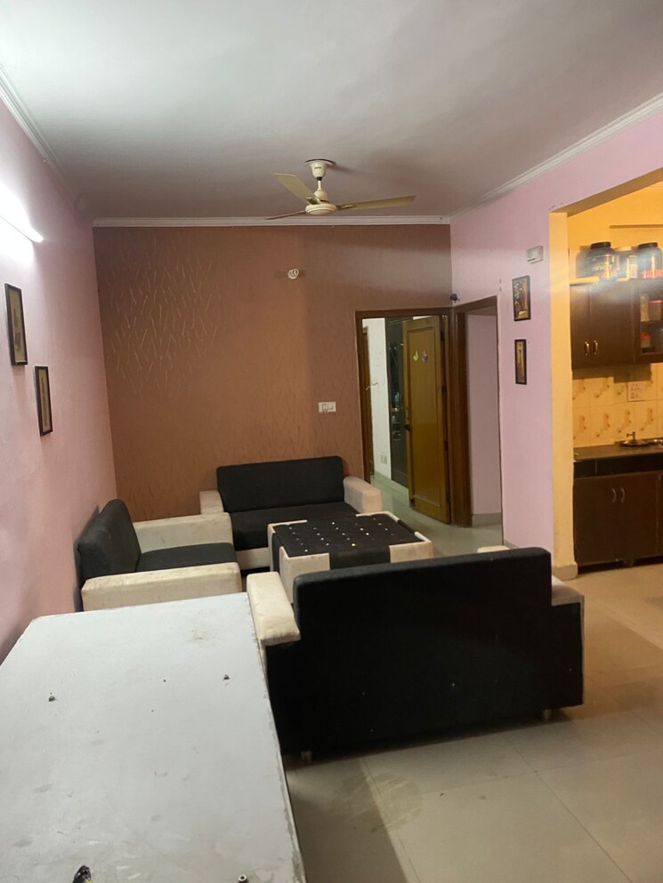 Living Room, penta-homes 2 Bedroom 1350 Sq.Ft. Apartment In Vip Road Zirakpur 9646173