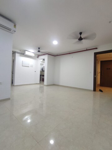 Room in 3 BHK Apartment at Runwal Bliss, Kanjurmarg East – for Rent