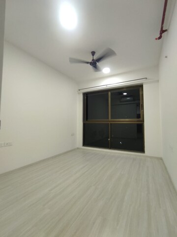 Room in 3 BHK Apartment at Runwal Bliss, Kanjurmarg East – for Rent