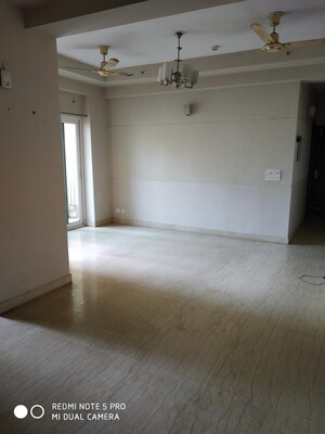 Room in 3 BHK Apartment at Futec Gateway, Sector 75 – for Rent