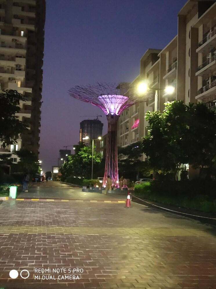 Garden, futec-gateway 3 Bedroom 1435 Sq.Ft. Apartment In Sector 75 Noida 9646180