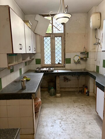 Kitchen in 2.5 BHK Apartment at The Retreat Gurgaon, Sector 41 – for Rent