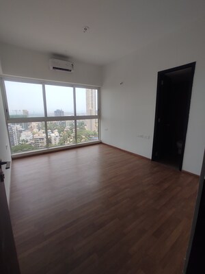 Room in 3 BHK Apartment at Runwal Forest Orchid, Kanjurmarg West – for Rent