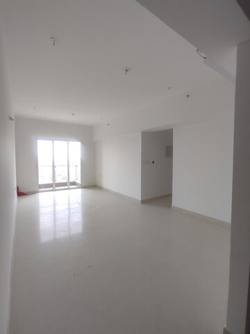 Room in 3 BHK Apartment at Runwal Forest Orchid, Kanjurmarg West – for Rent