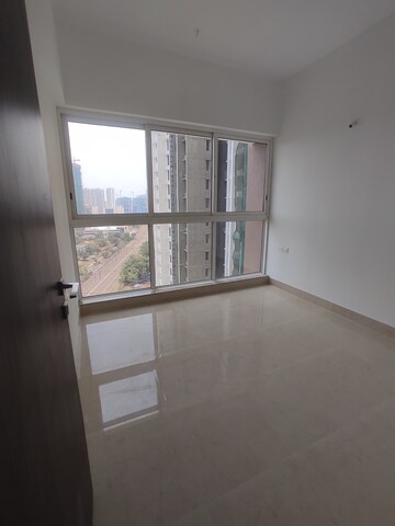 Room in 3 BHK Apartment at Runwal Forest Orchid, Kanjurmarg West – for Rent