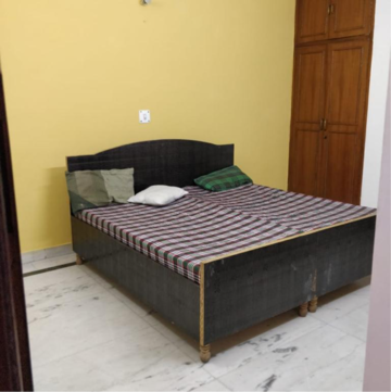 Bedroom in 3 BHK Builder Floor at RWA Apartments Sector 53, Gijhor Village – for Rent