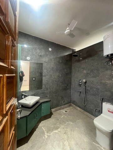 Kitchen in 2 BHK Builder Floor at Sector 45 – for Rent