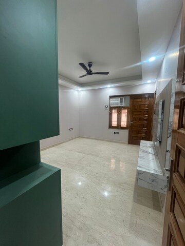 Kitchen in 2 BHK Builder Floor at Sector 45 – for Rent