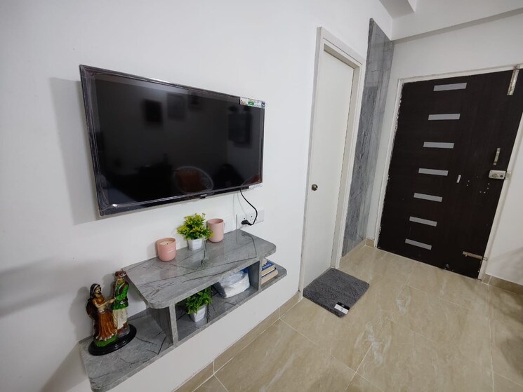 undefined, gaur-city-2-14th-avenue 1 RK 450 Sq.Ft. Apartment In Sector 16c Greater Noida Greater Noida 9646194