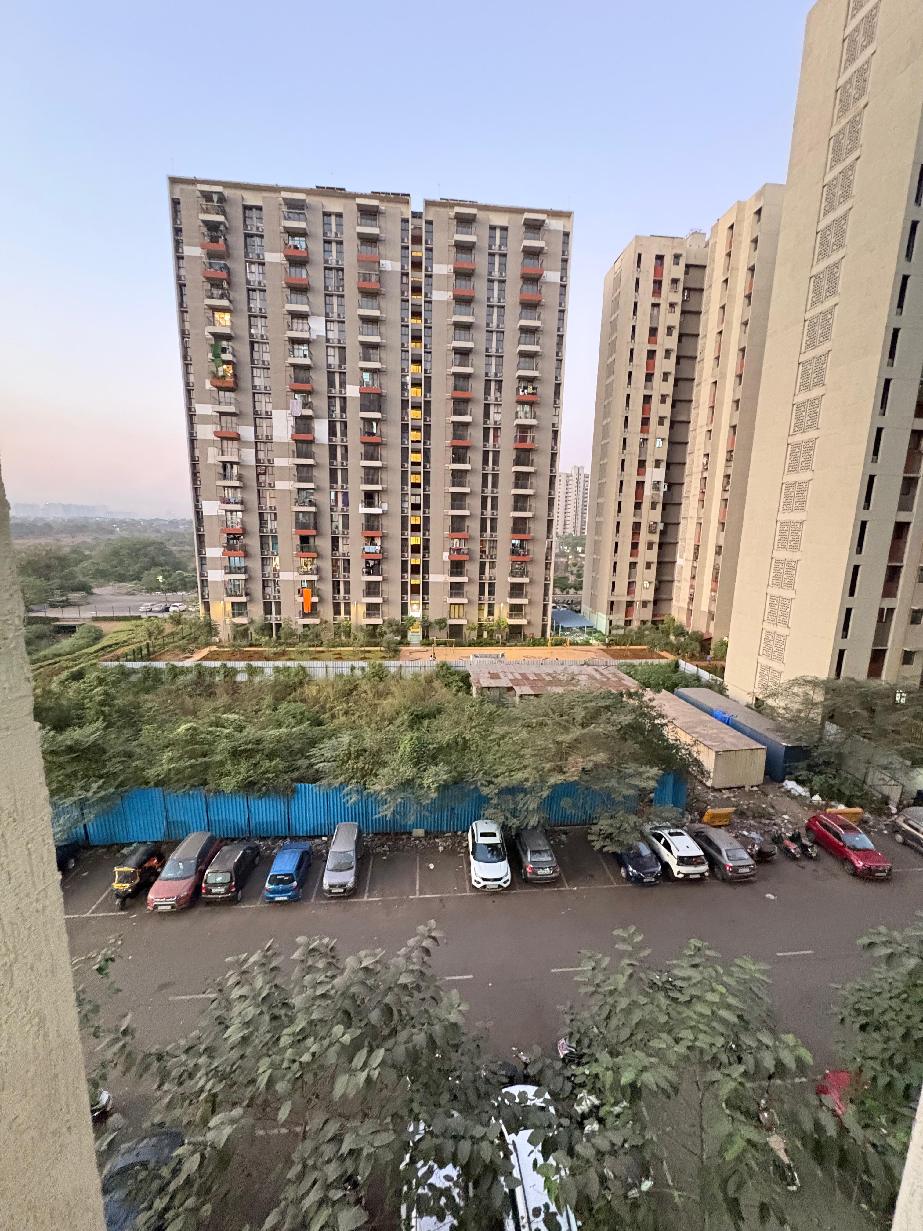 2 BHK + Pooja Room Apartment For Rent in Lodha Lakeshore Greens